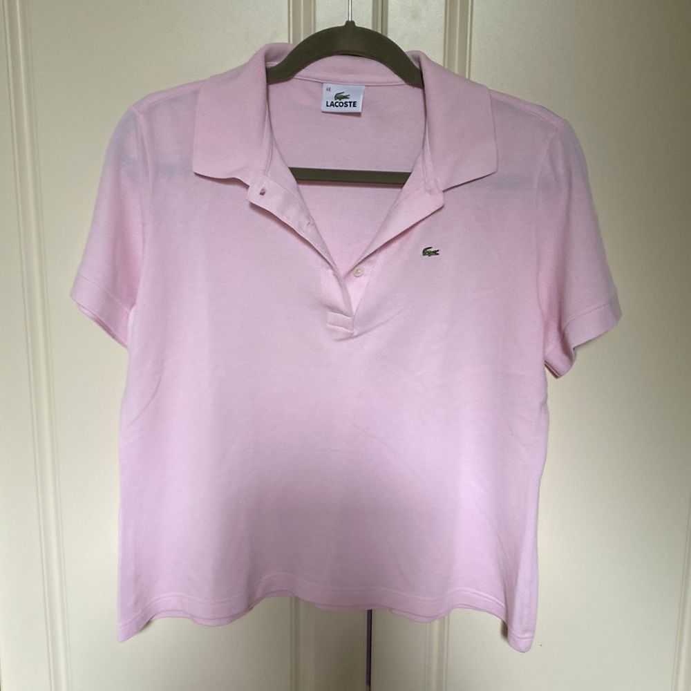 LACOSTE WOMEN’S LIGHT PINK POLO TOP.